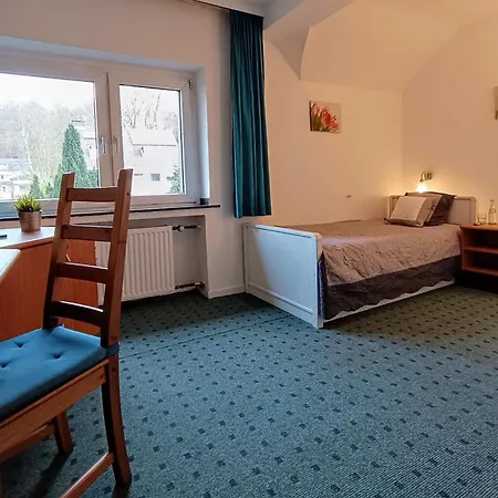 Waldhotel Unterbach 2*
