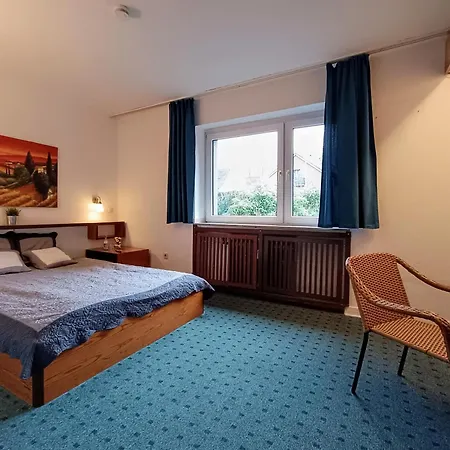 Szálloda Waldhotel Unterbach Düsseldorf