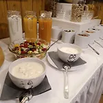 Waldhotel Unterbach Hotel
