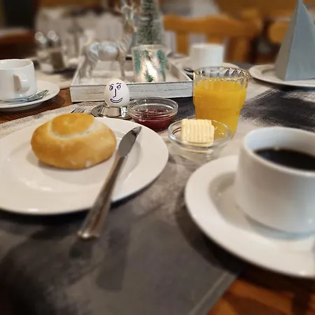 Waldhotel Unterbach 2* דיסלדורף